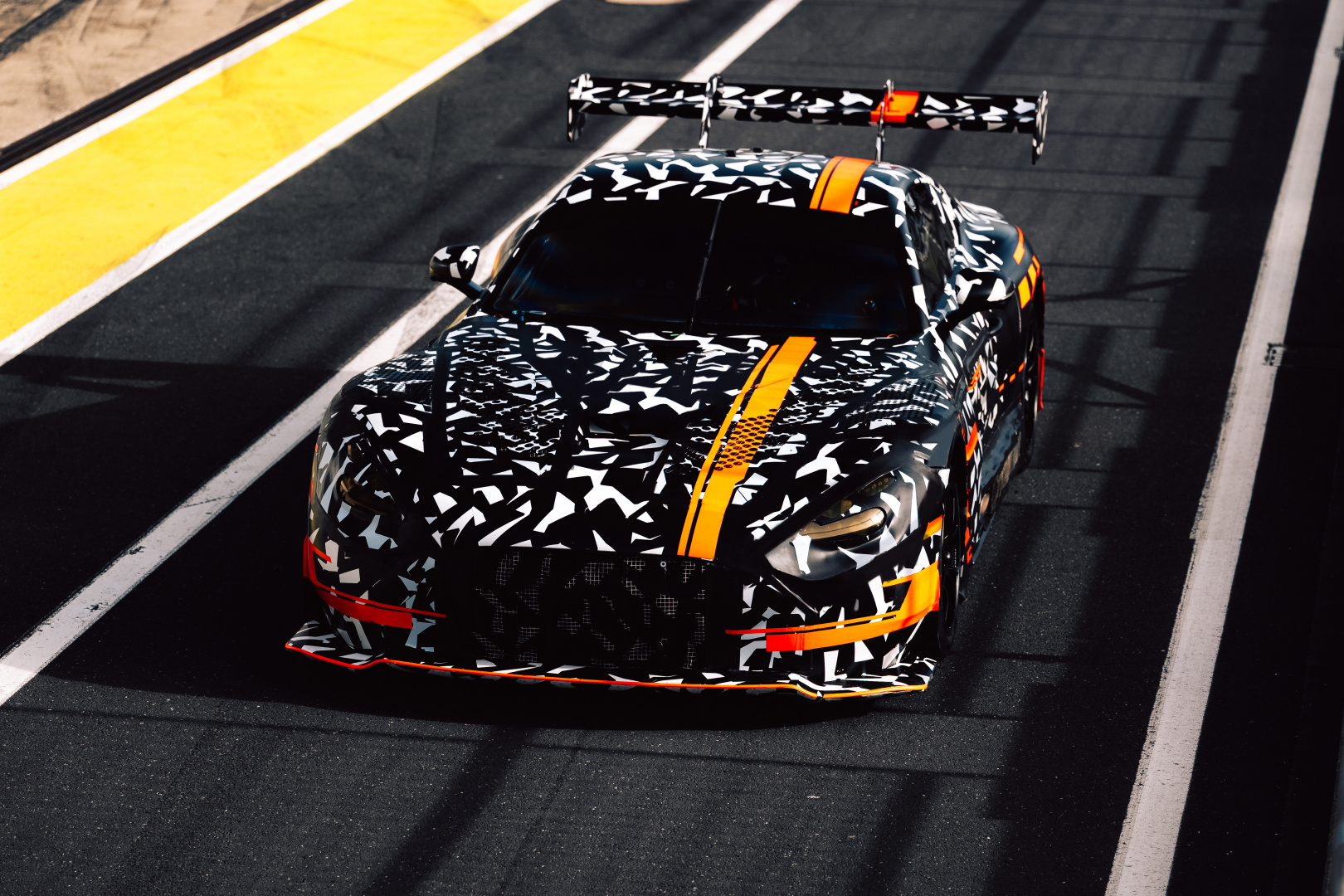 SMALL_50307-26c0100-002